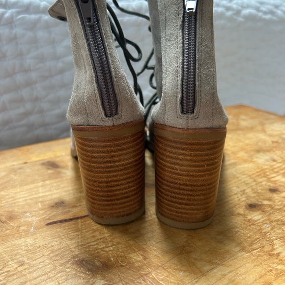 Jeffrey Campbell Brown Lace Up Boots - Picture 3 of 7